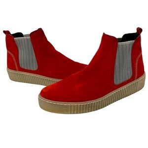 Gabor Lourdes Suede Chelsea boot with chunky sole US 9.5